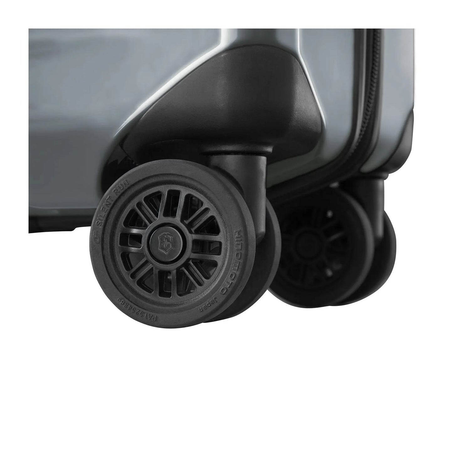 Victorinox Airox Frequent Flyer Hardside Carry-On silver