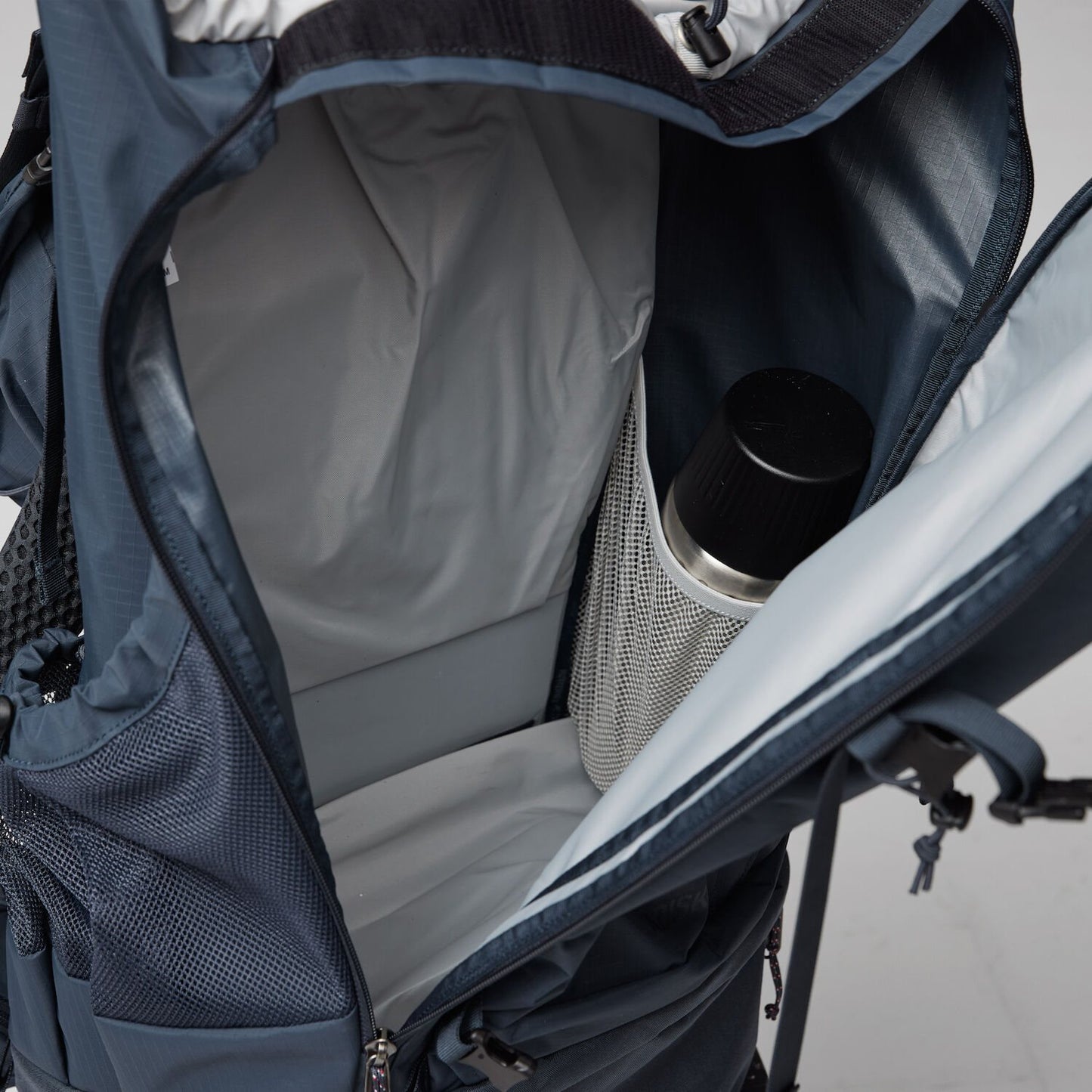 Fjallraven Abisko Trek 65 S-M black