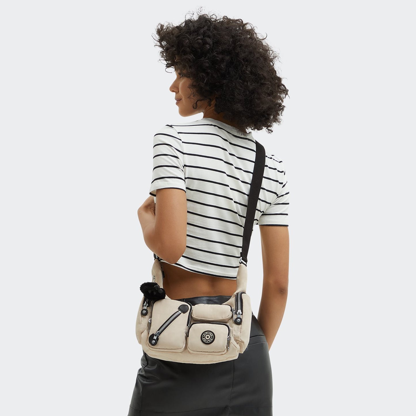 Kipling Etsu back to beige h