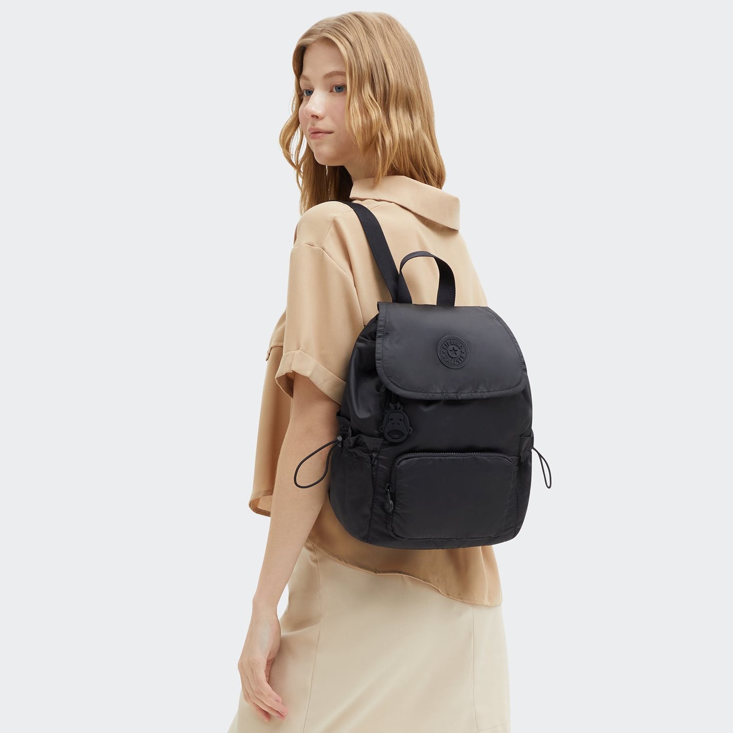 Kipling Joetta simply black