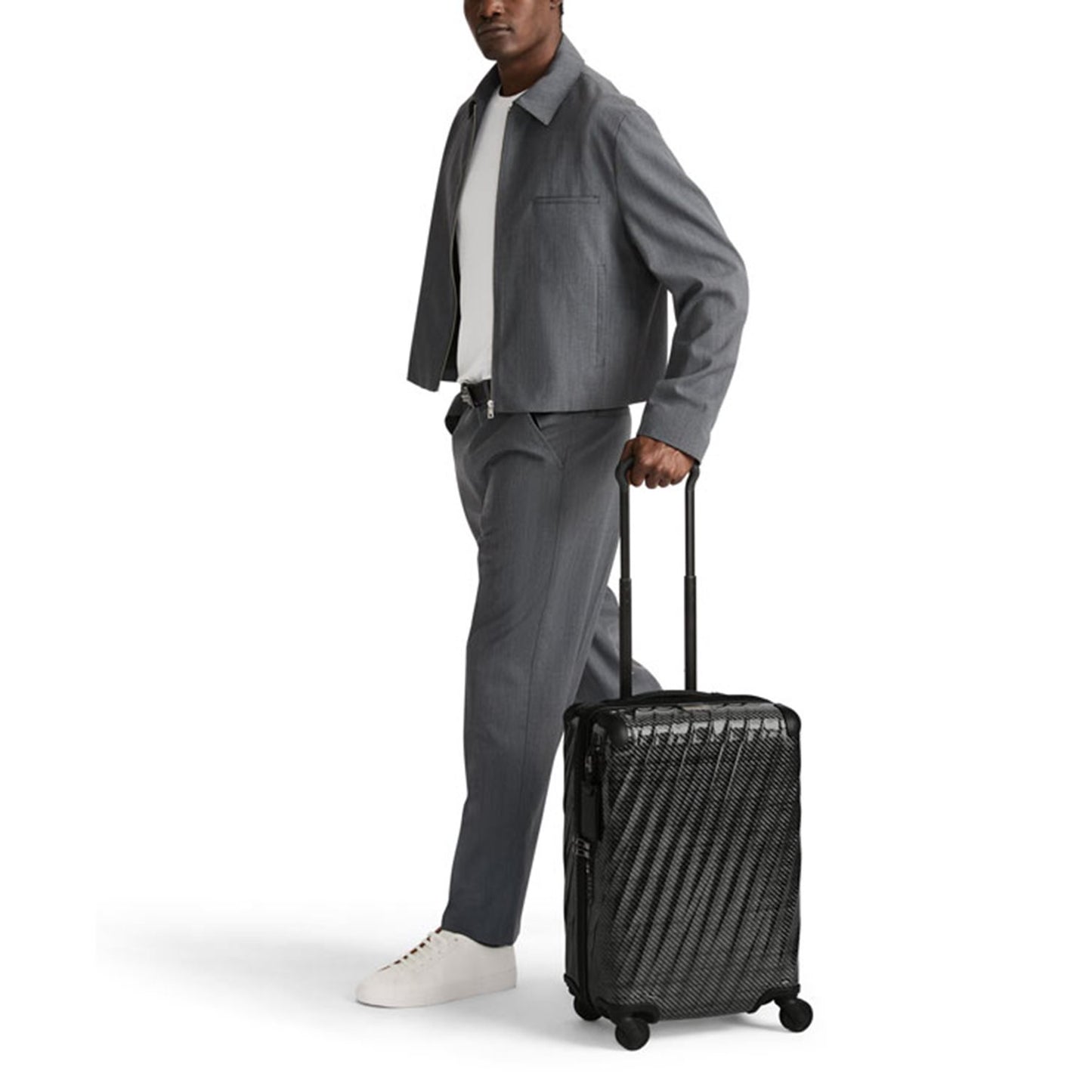 TUMI 19 Degree Lite International Carry-On black graphite