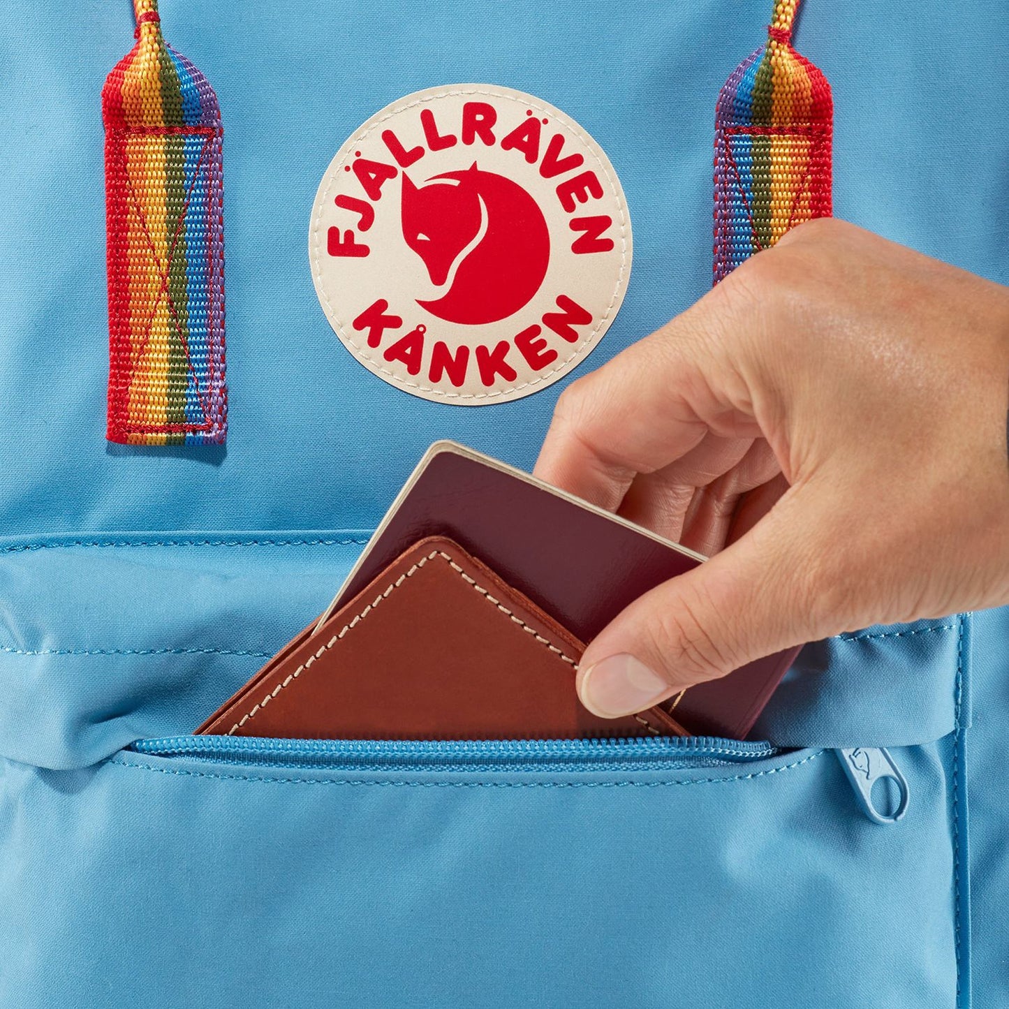 Fjallraven Kanken Rainbow Rugzak air blue/rainbow pattern