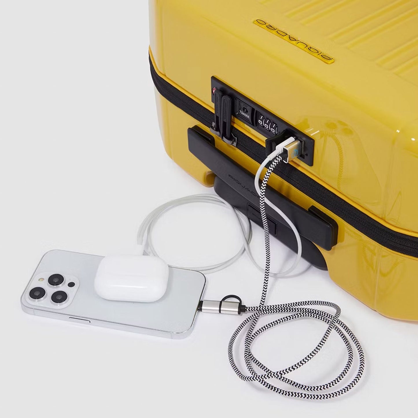 Piquadro PQ-Light Cabin Trolley 55 shine yellow