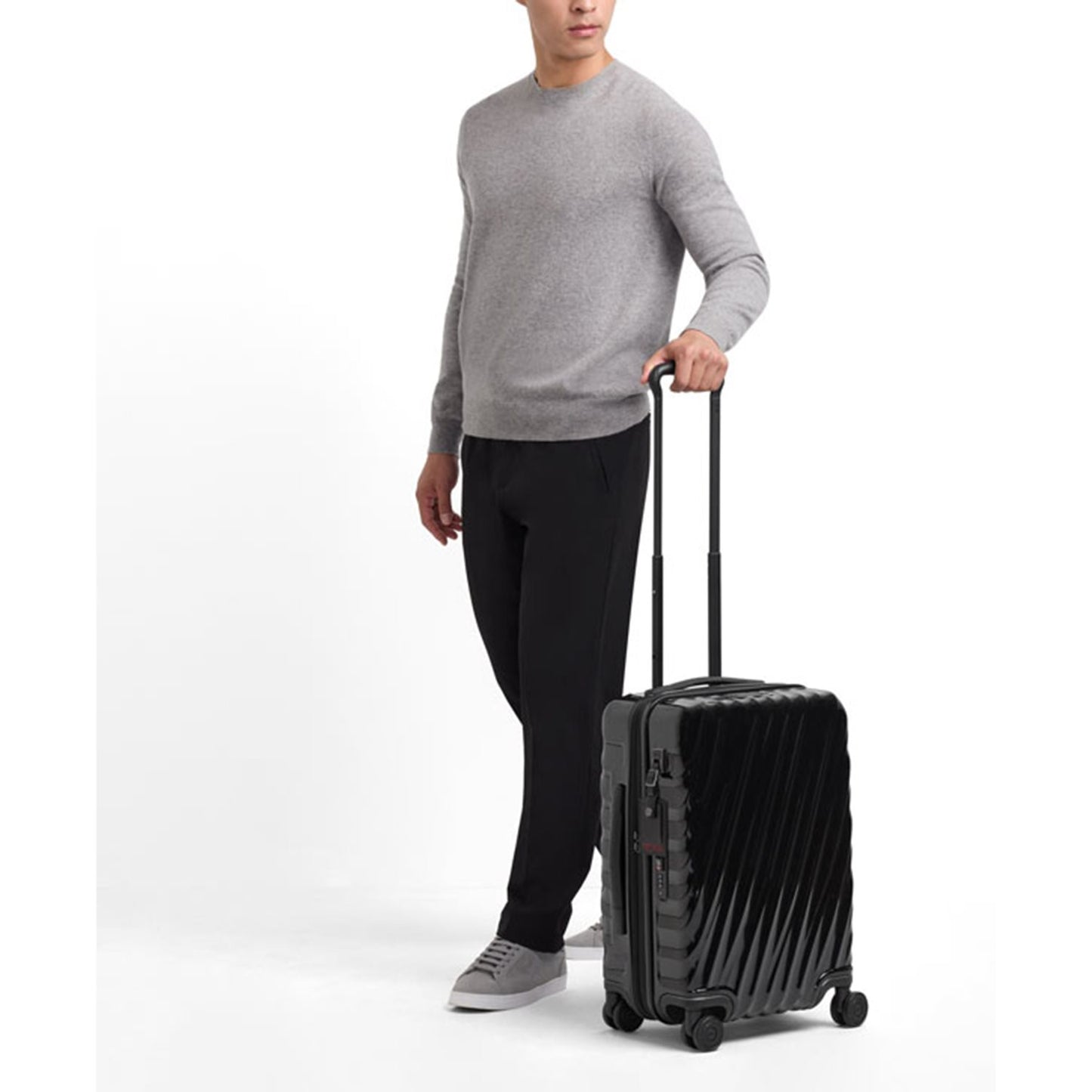 TUMI 19 Degree Intl Exp 4 Whl C/O lavender