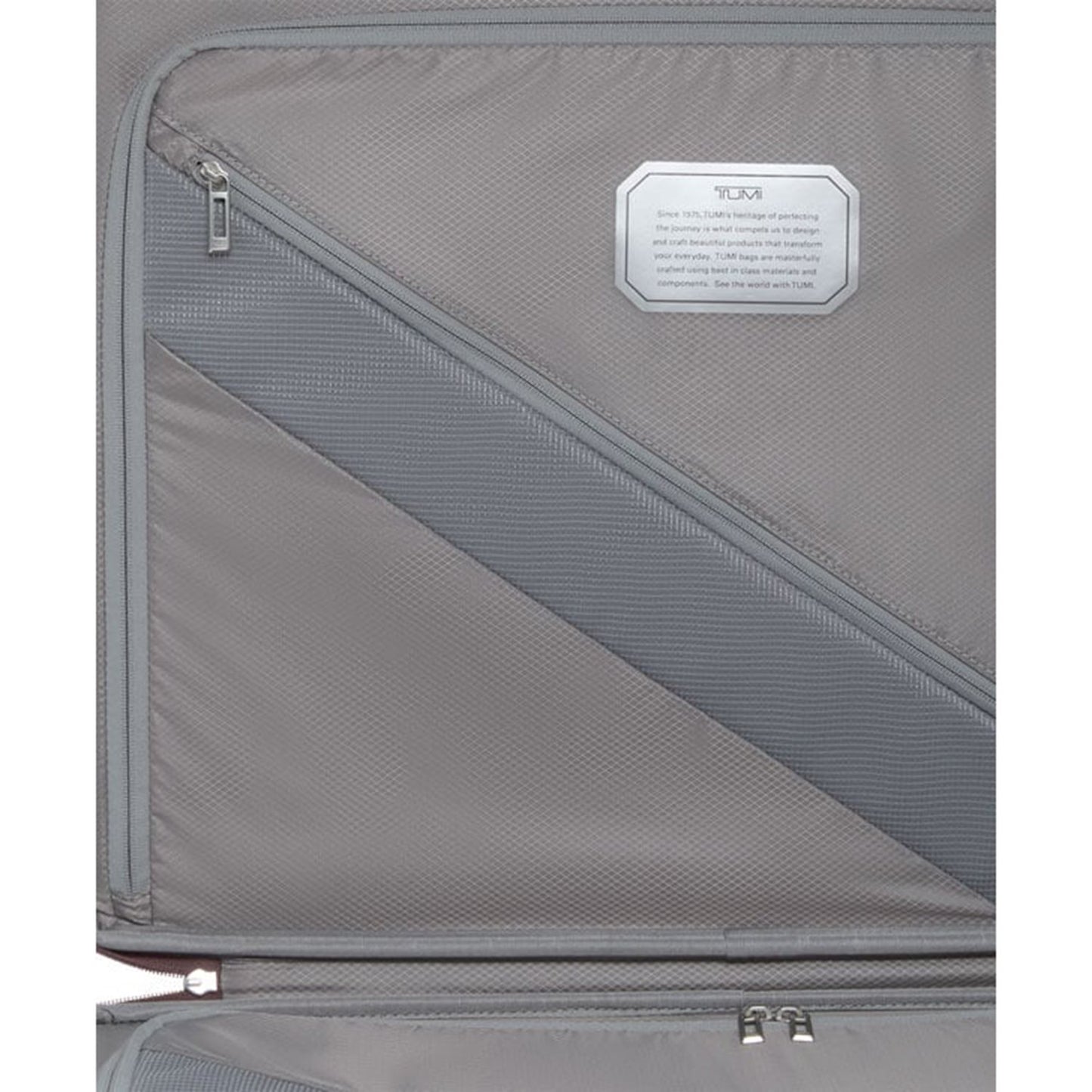 TUMI 19 Degree Lite Short Trip P/C blush
