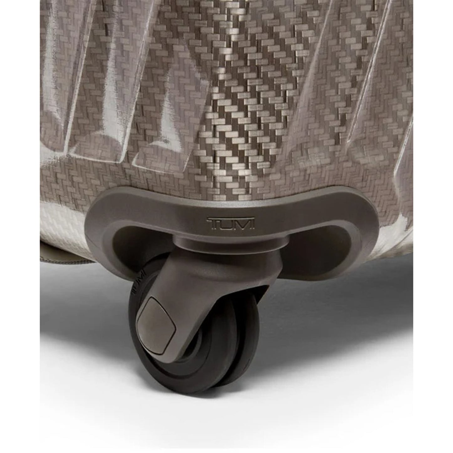 TUMI 19 Degree Lite Short Trip P/C titanium grey