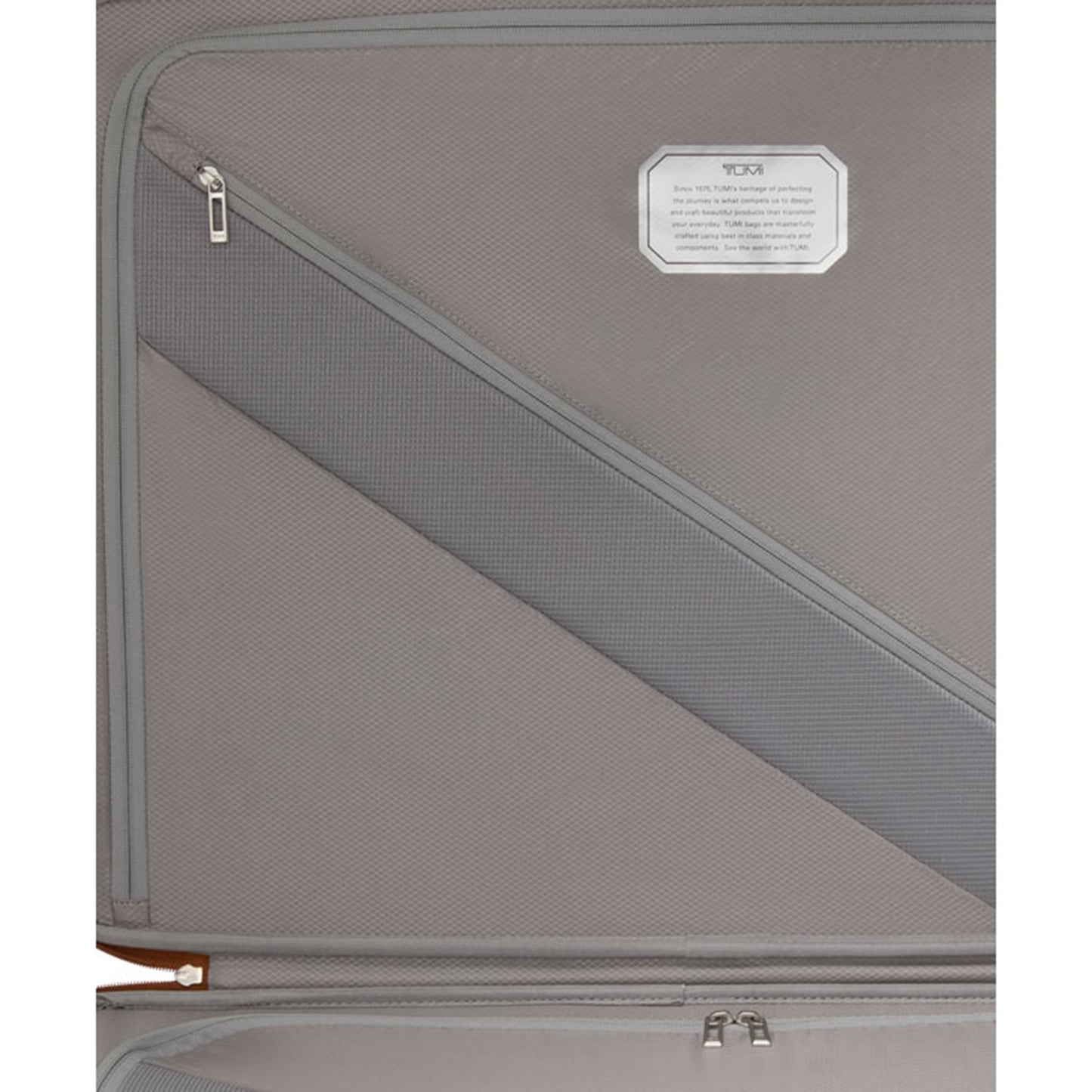 TUMI 19 Degree Lite Extended Trip P/C amber