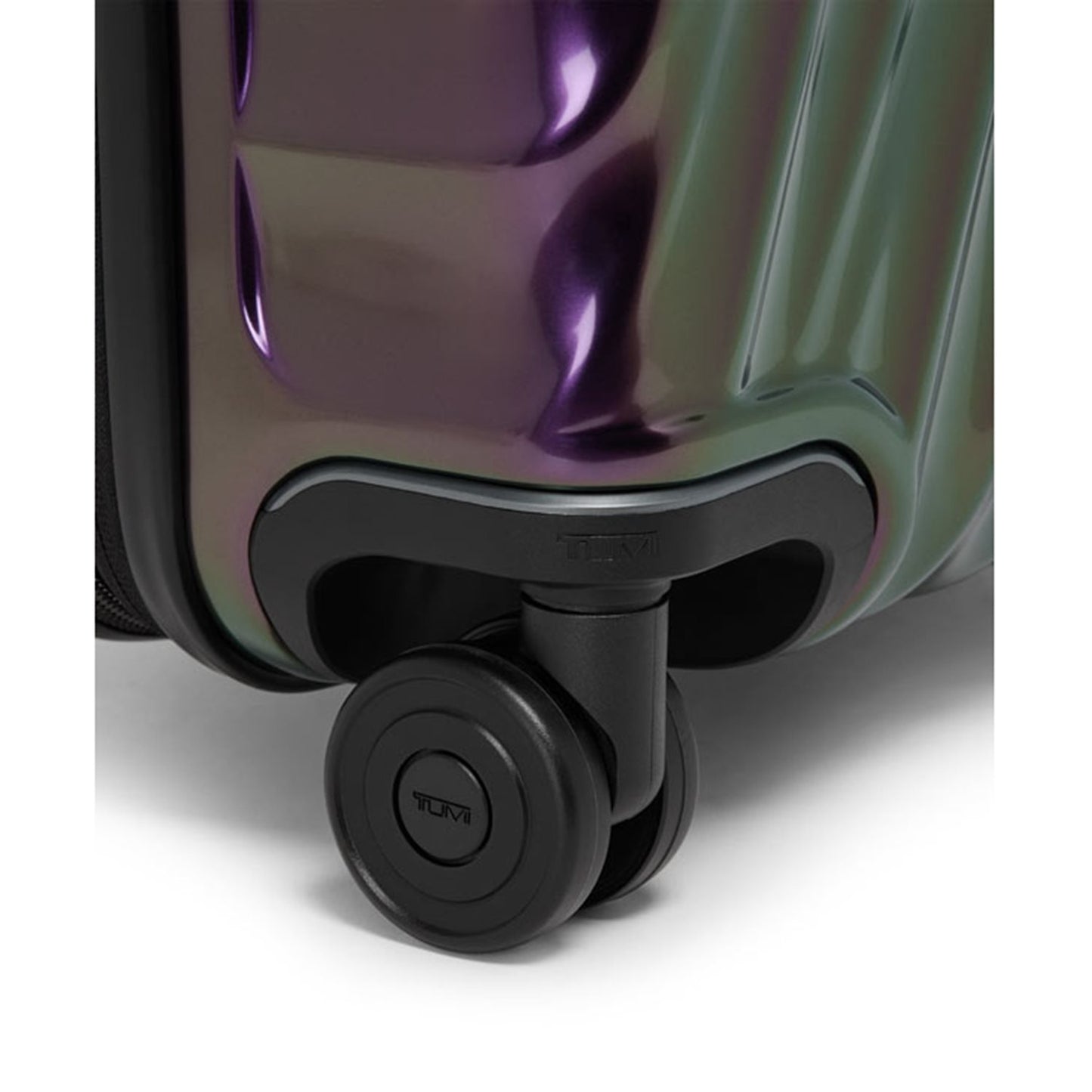 TUMI 19 Degree Intl Exp 4 Whl C/O iridescent dusk