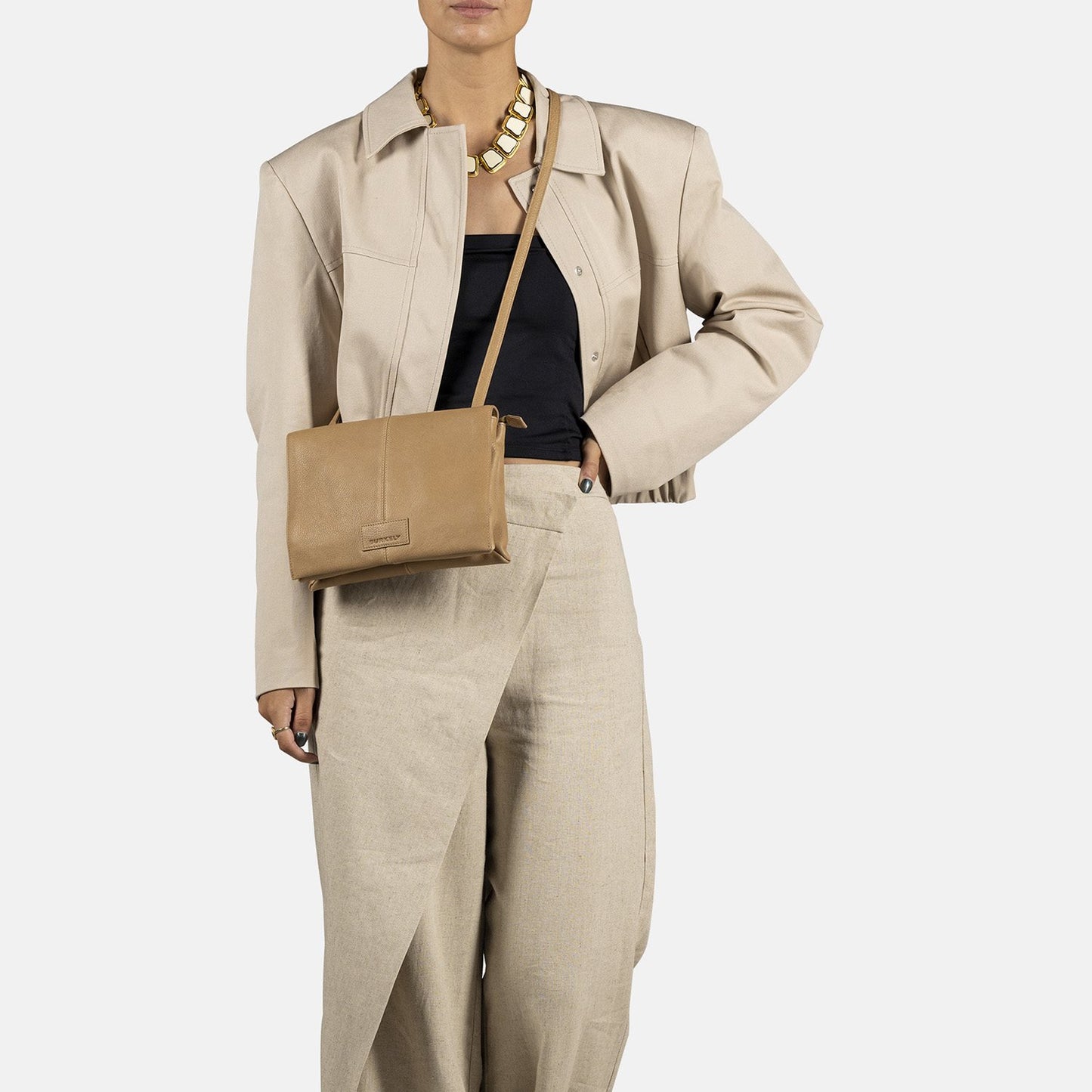 Burkely Soft Skylar Double Pocket Flap natural nude