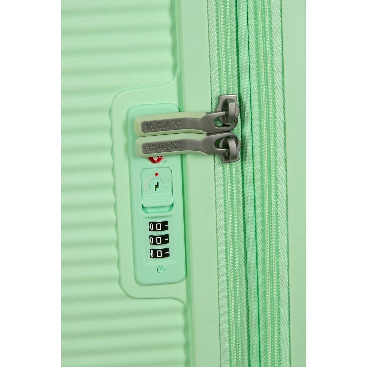 American Tourister Soundbox Spinner 67/24 TSA Expandable pastel green