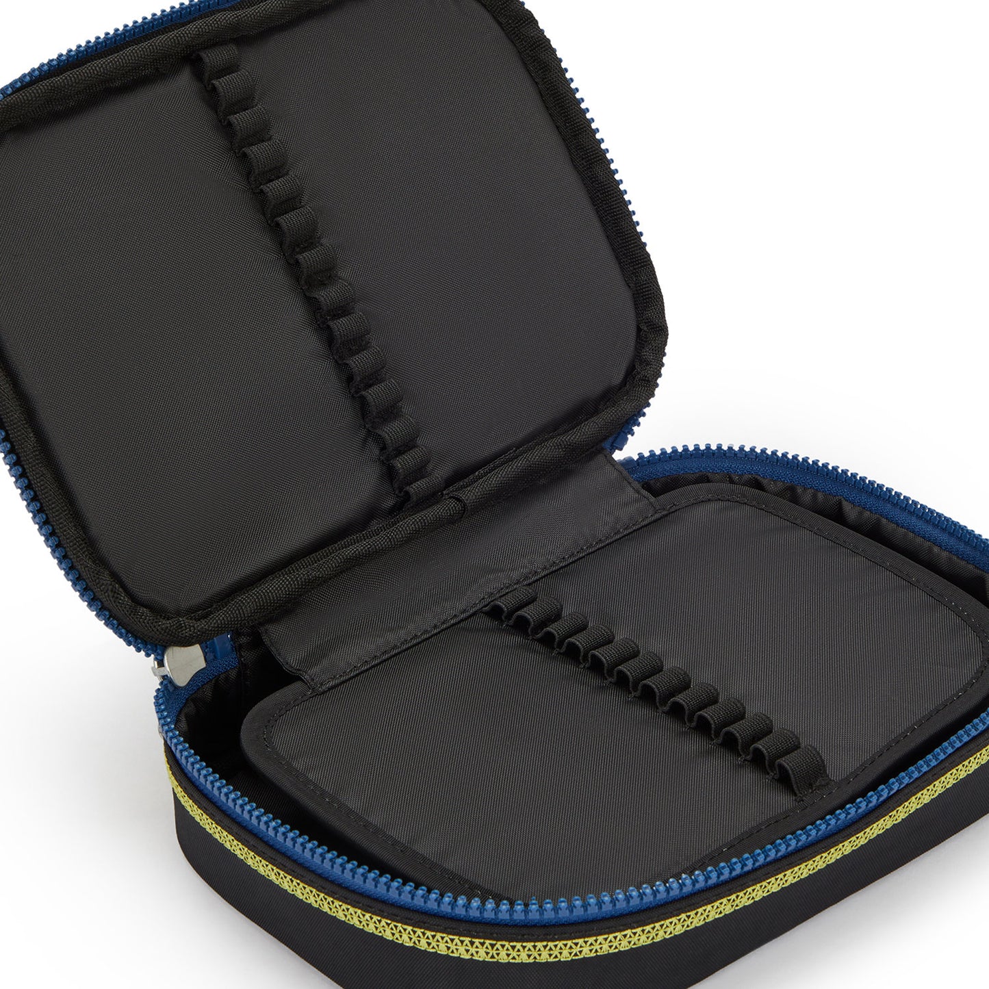 Kipling 100 Pens lets scuba