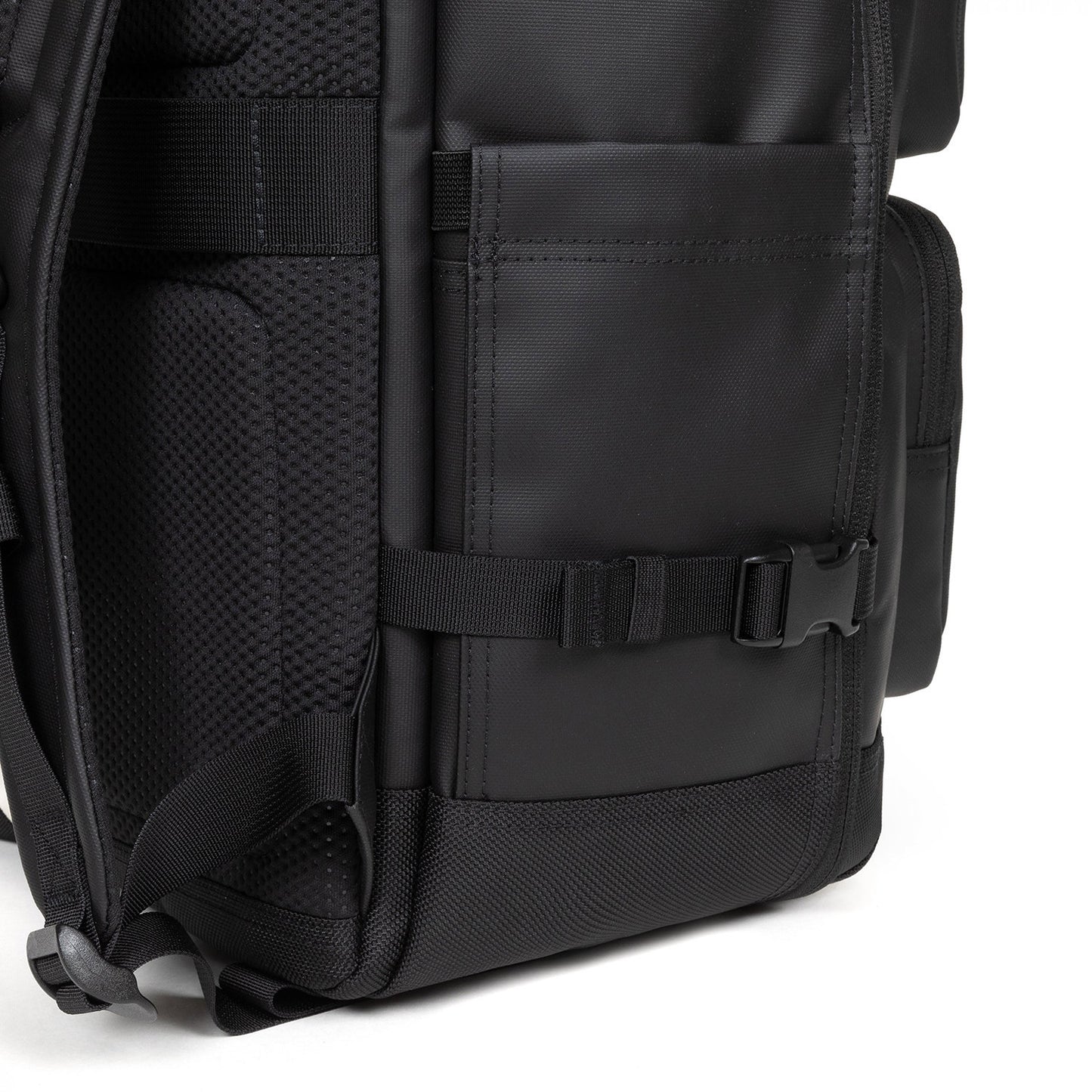 Eastpak Tecum Cabin cnnct top black