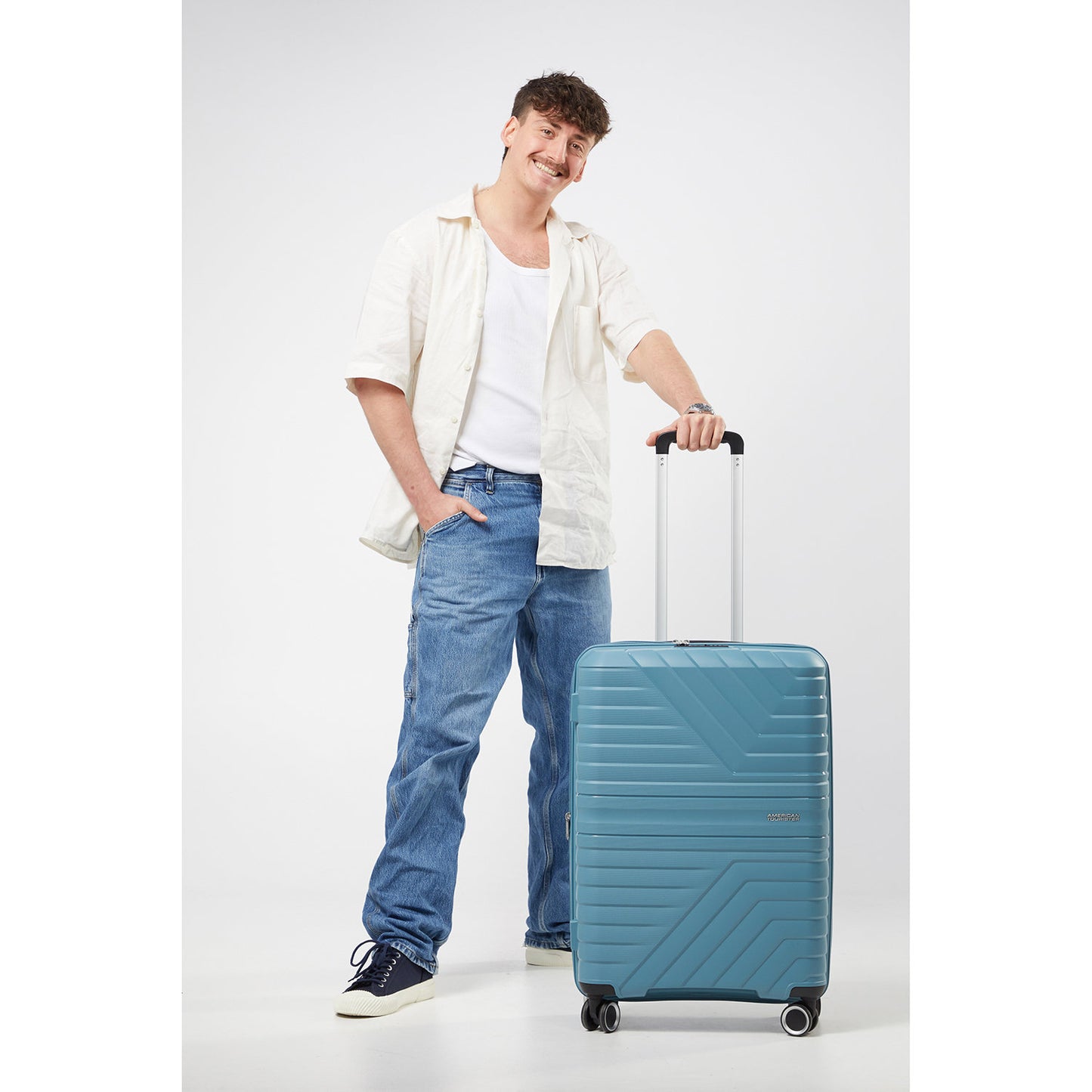 American Tourister Flytwist Medium Spinner 67 cm Exp. storm blue