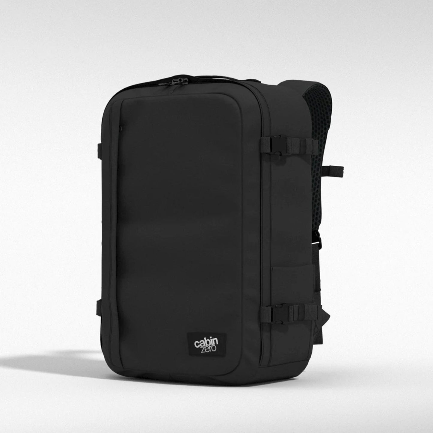 CabinZero Classic Plus 42L absolute black