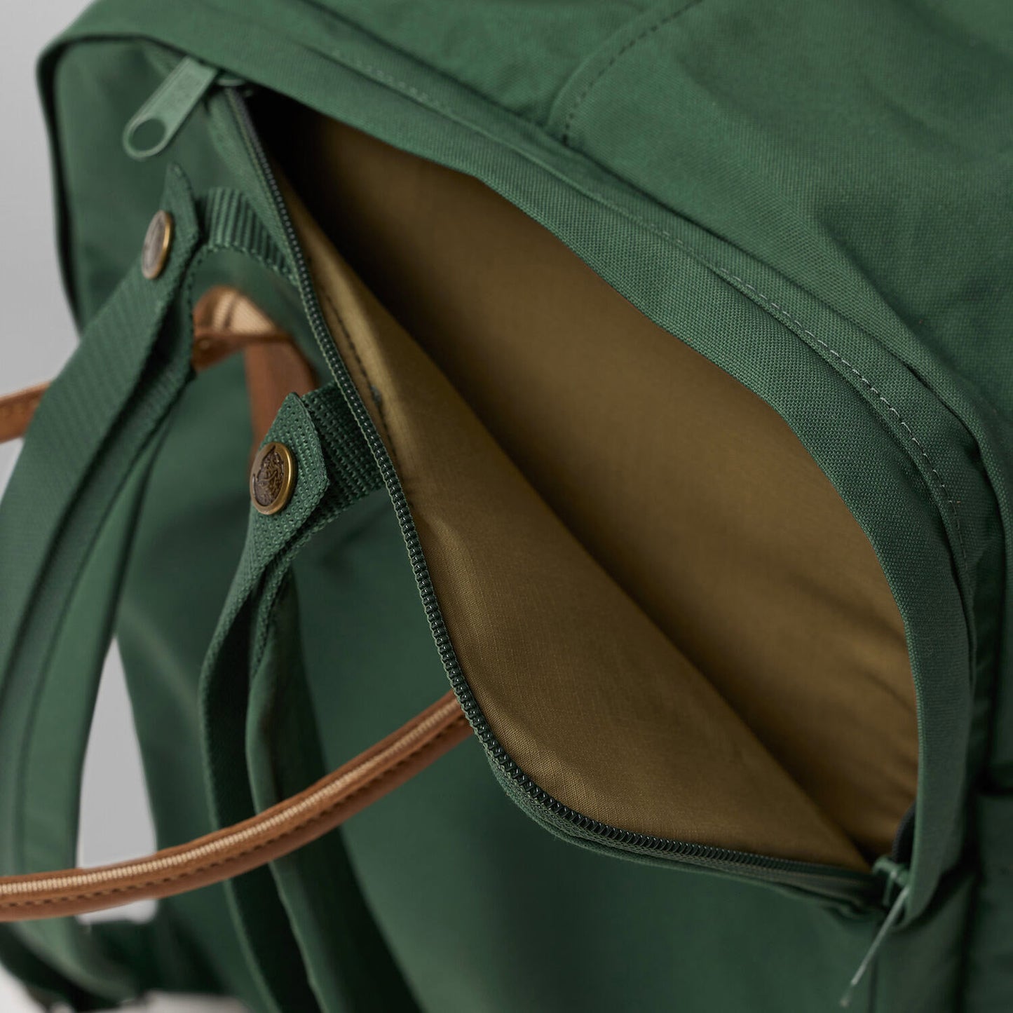 Fjallraven Kanken No. 2 Laptop Backpack 15" deep patina