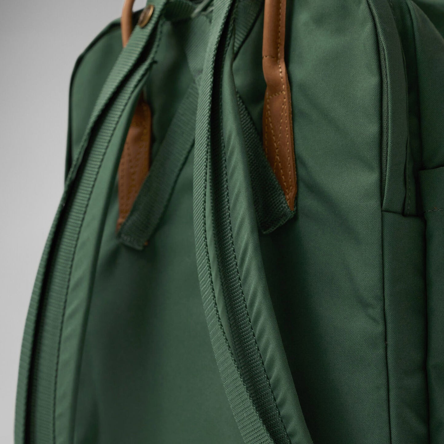 Fjallraven Kanken No. 2 Laptop Backpack 15" deep patina