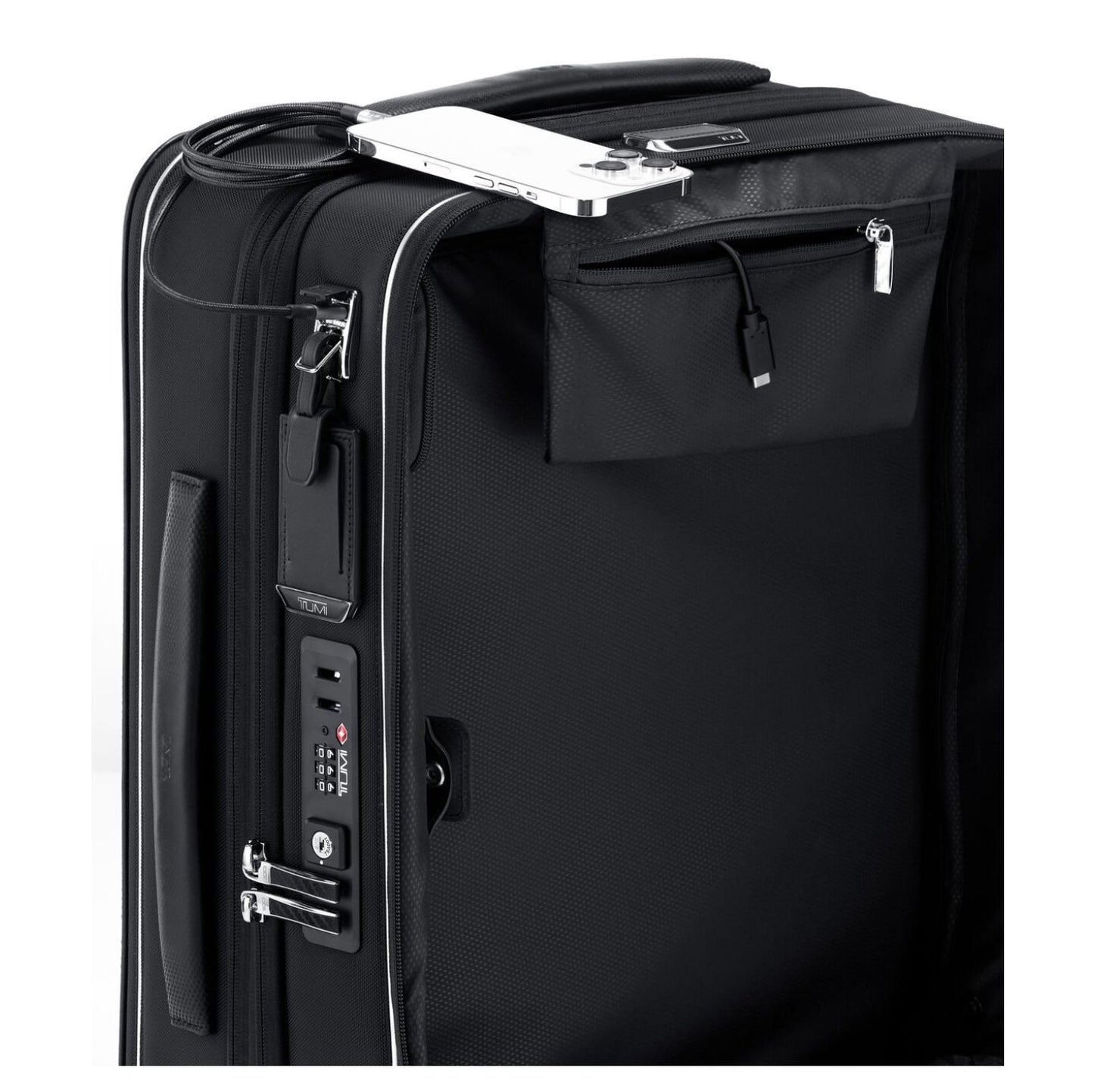 Tumi Arrive Cont Dual Access 4Whl C/O black
