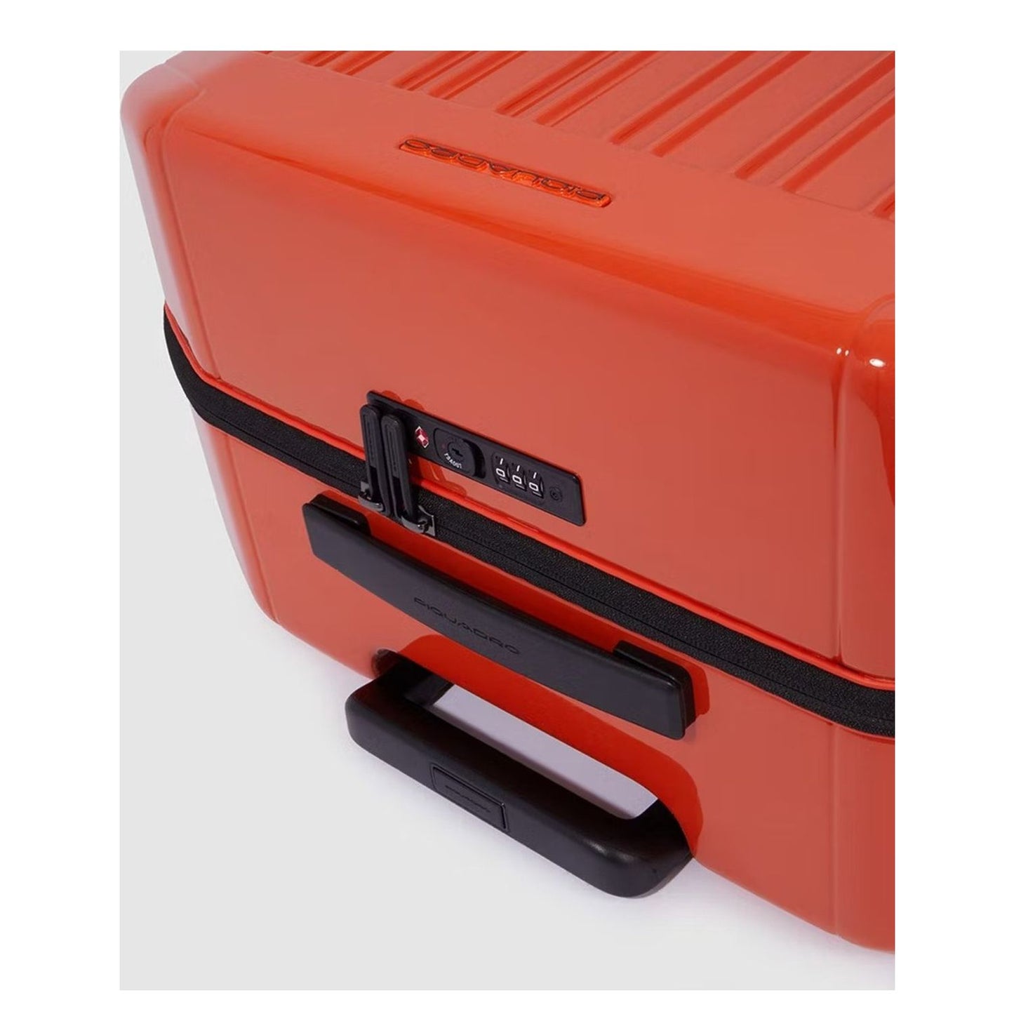 Piquadro PQ Light Large Spinner 75 shine orange
