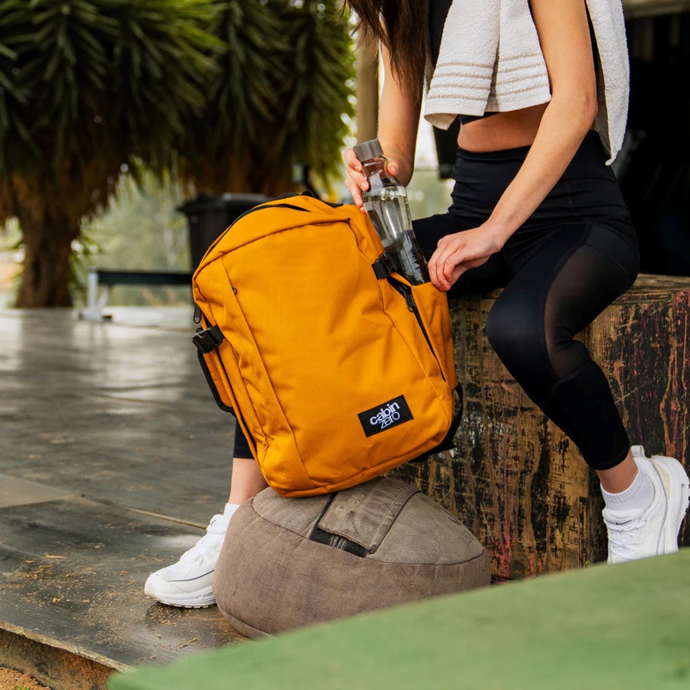 CabinZero Classic 28L Ultra Light Cabin Bag Tech orange chill Wochenendtasche
