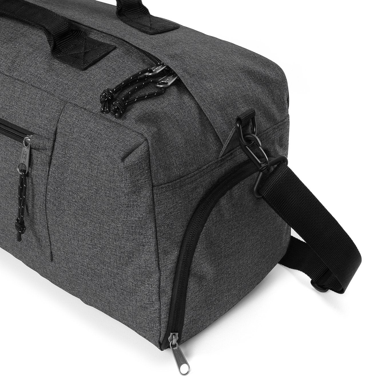 Eastpak Duffl'R M Wochenendtasche aus schwarzem Denim