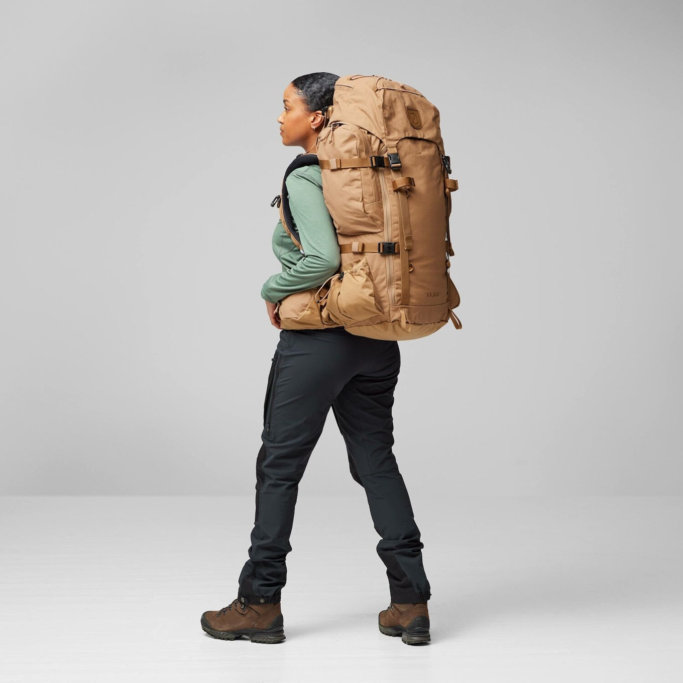 Fjallraven Kajka 55 S/M khakifarbener Staubrucksack