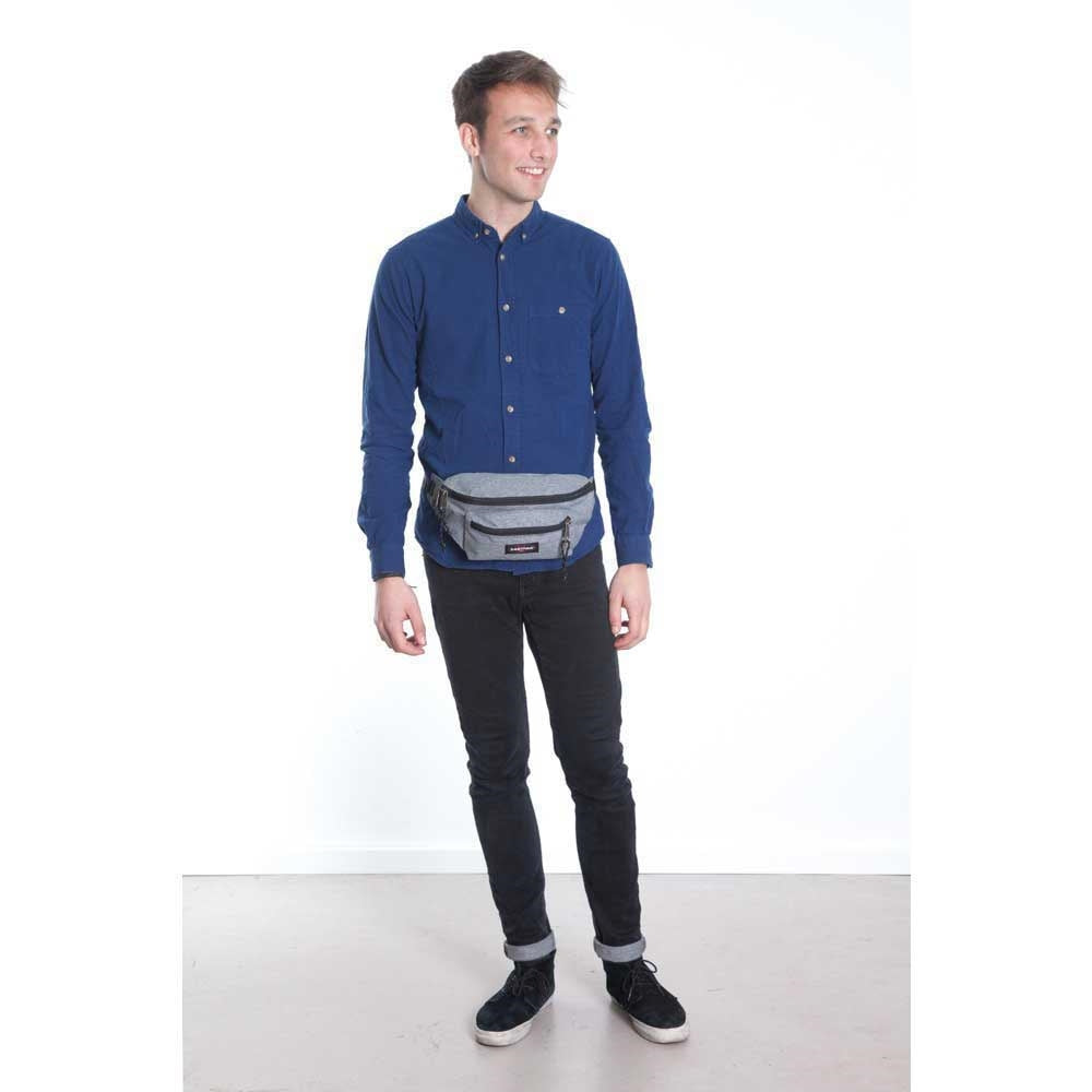 Eastpak Doggy Bag Gürteltasche schwarz Denim Gürteltasche