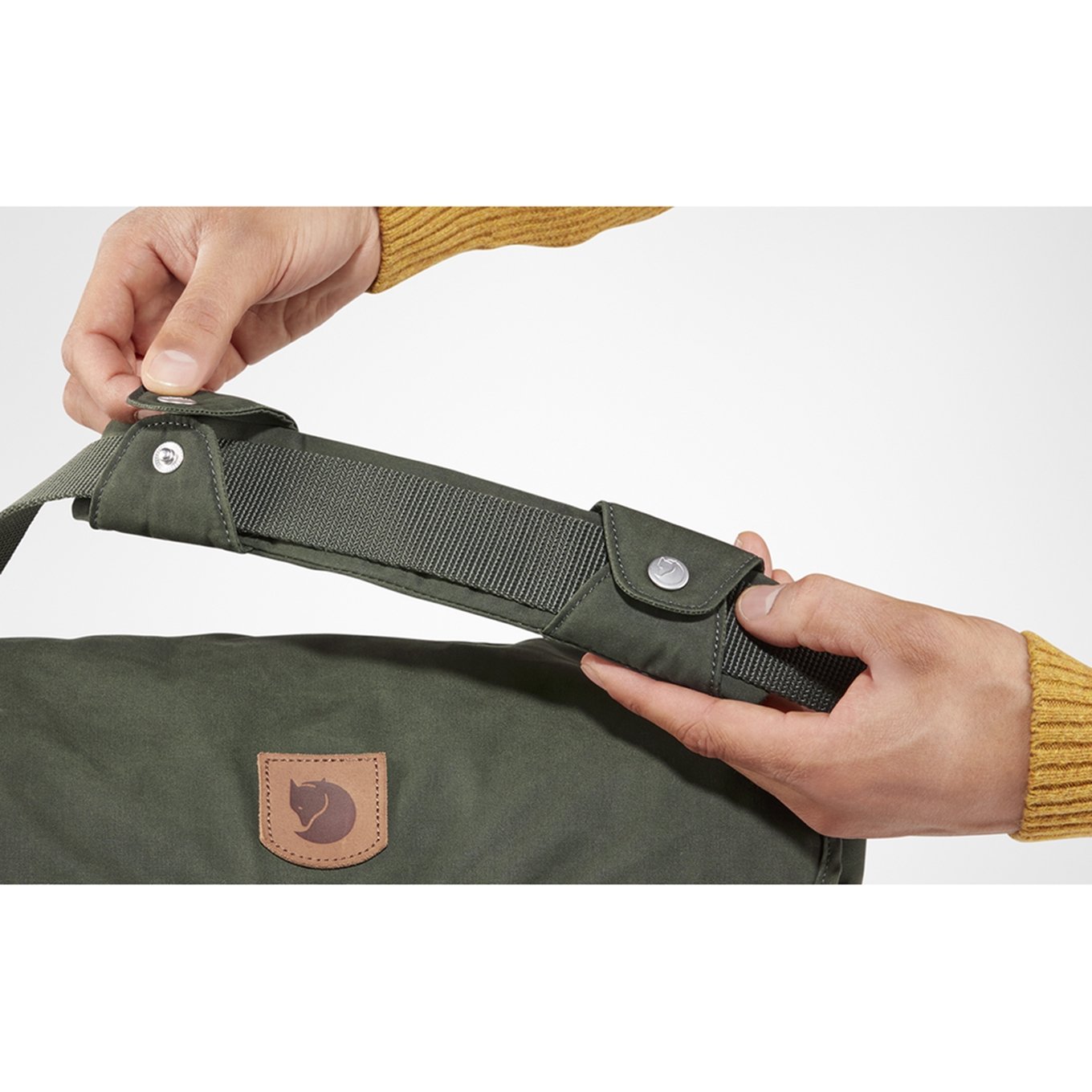 Fjallraven Greenland Shoulder Bag deep forest