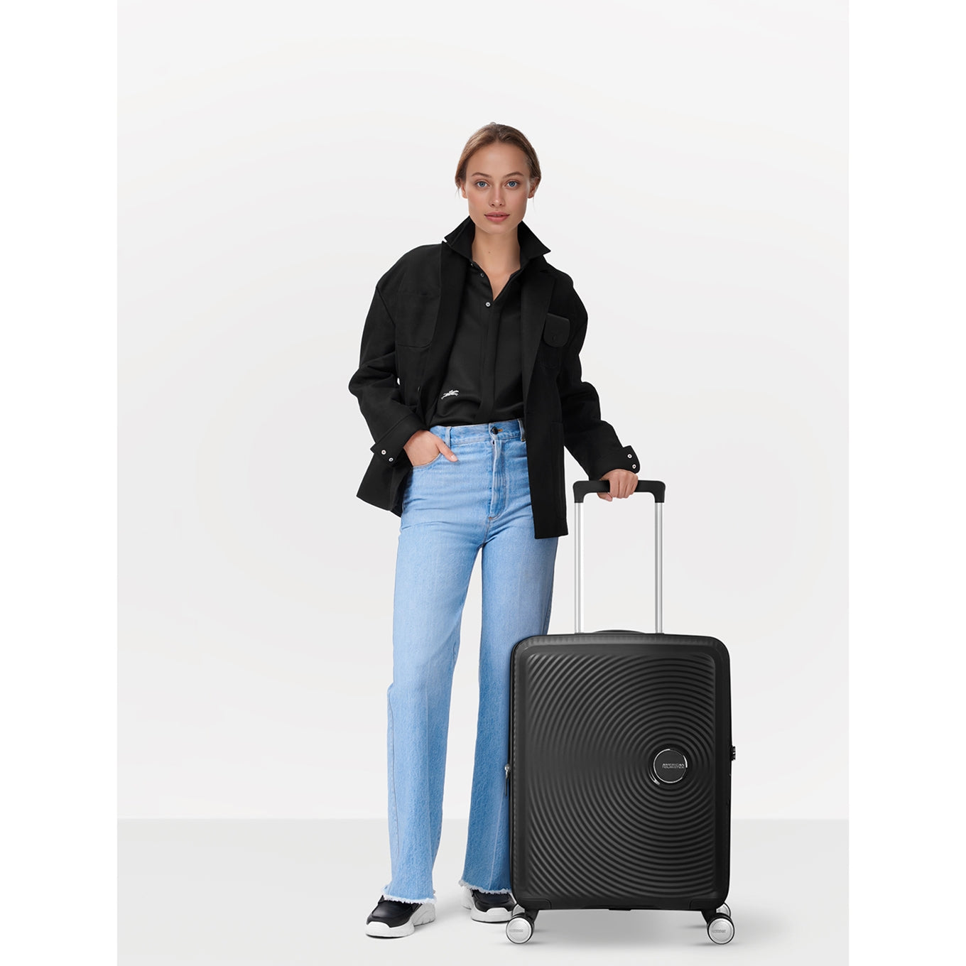 American Tourister Soundbox Spinner 55 Expandable bass black Hard case