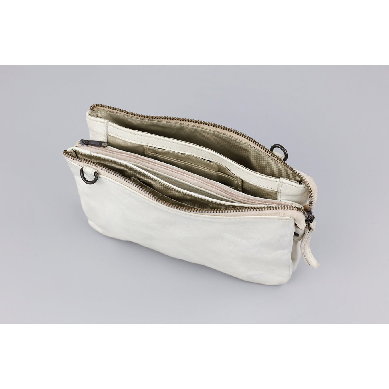 Bear Design Cow Lavato Clutch off white