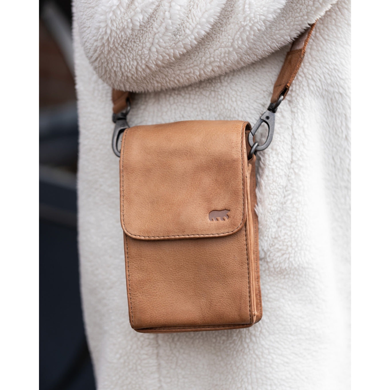 Bear Design Robbie Shoulderbag cognac