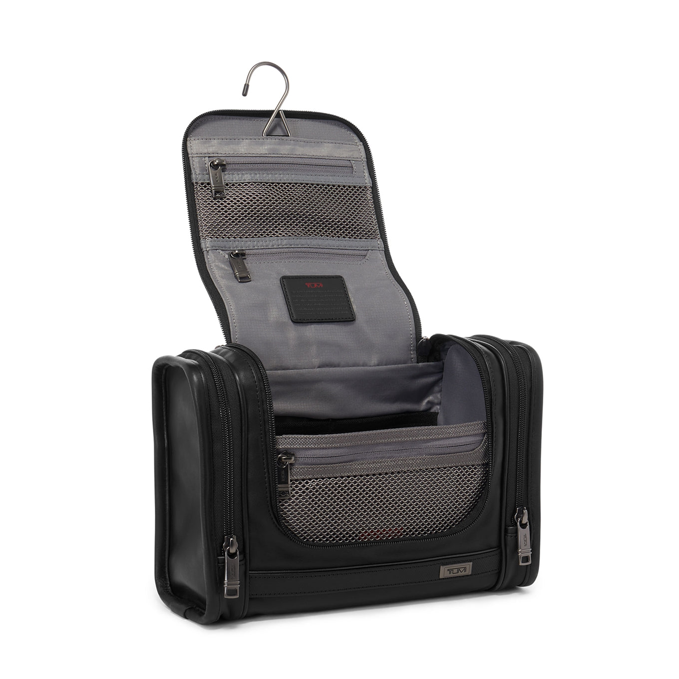 TUMI Alpha Hanging Travel Kit 150180 black