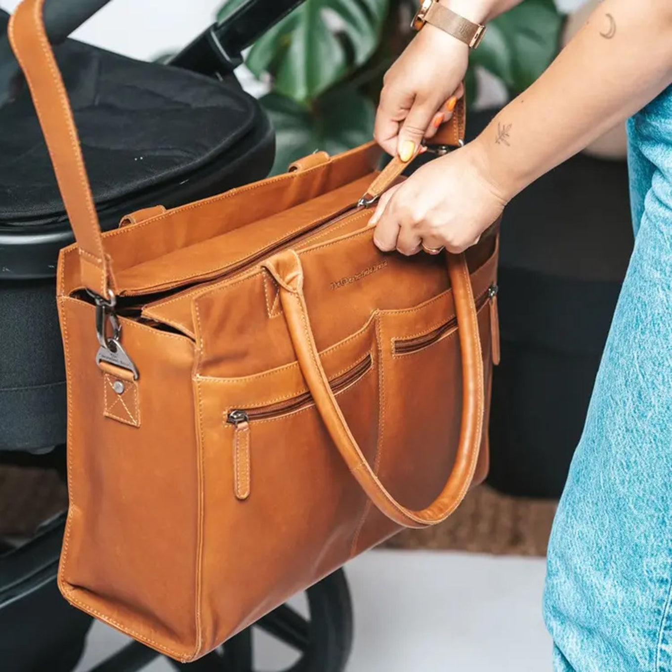 The Chesterfield Brand Elody Shopper/Diaper Bag Black