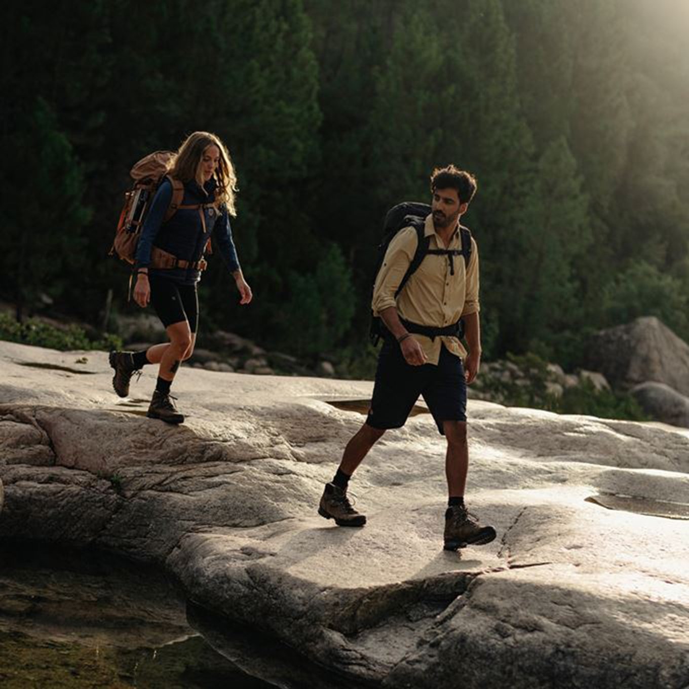 Fjallraven Kajka 35 S/M khakifarbener Staubrucksack