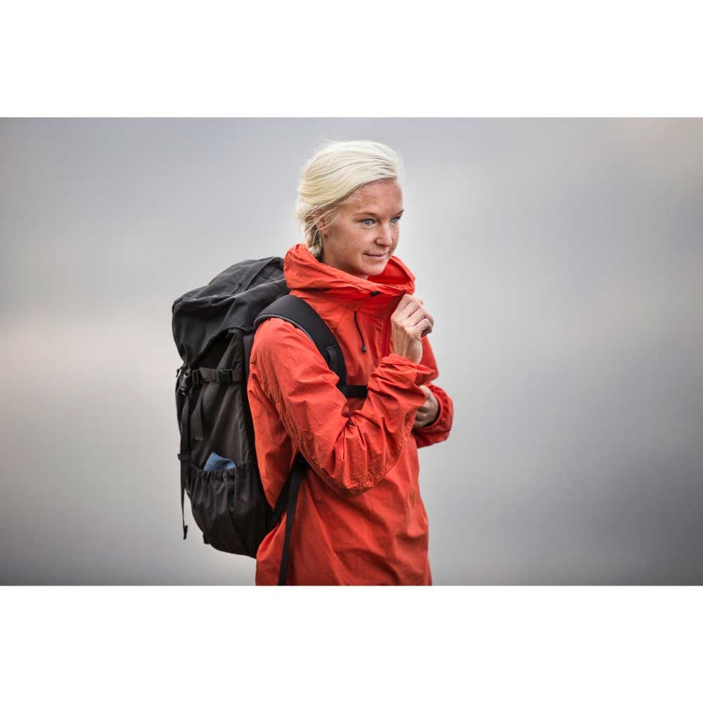Fjallraven Kaipak 38 stone grey
