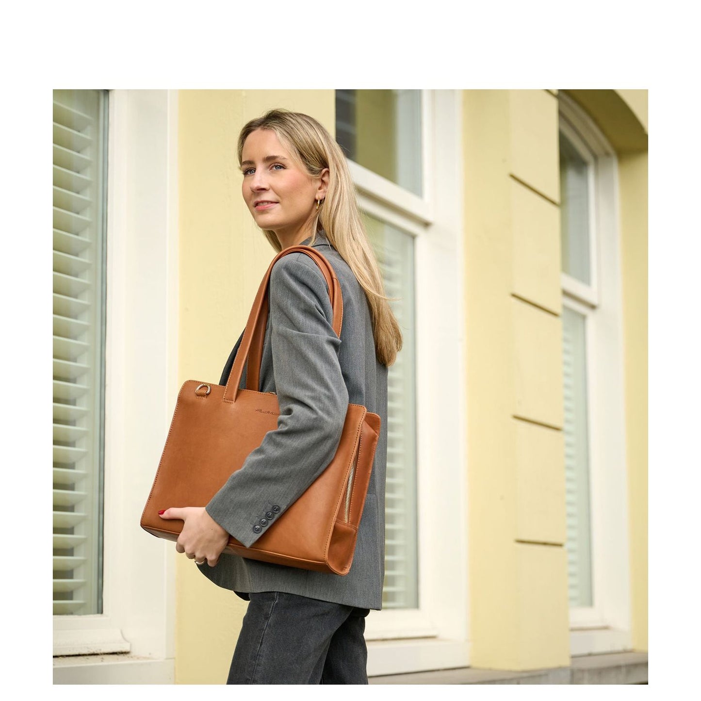 Plevier Pharos 15.6" cognac