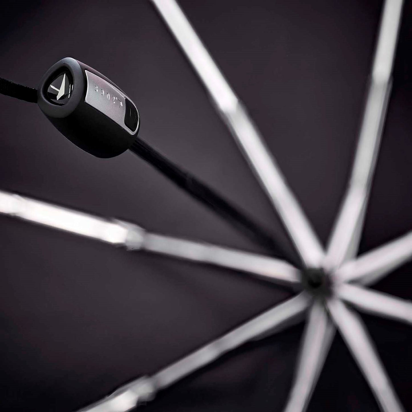 Senz Automatic Opvouwbare Stormparaplu pure black