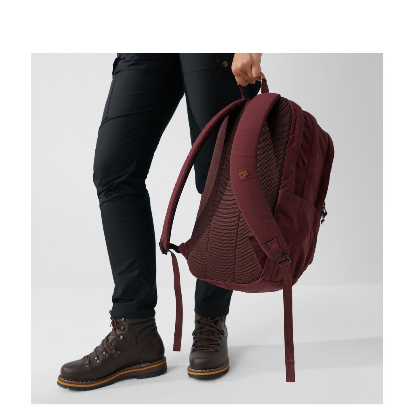 Fjallraven Raven 28 dark olive