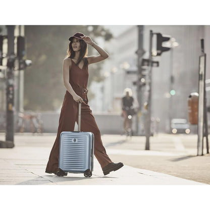 Victorinox Airox Global Hardside Carry-On silver