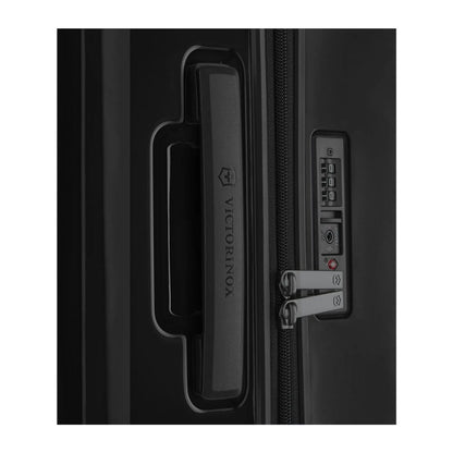 Victorinox Airox Medium Hardside Case black