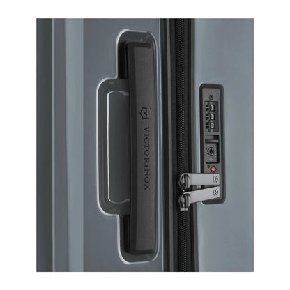 Victorinox Airox Medium Hardside Case silver