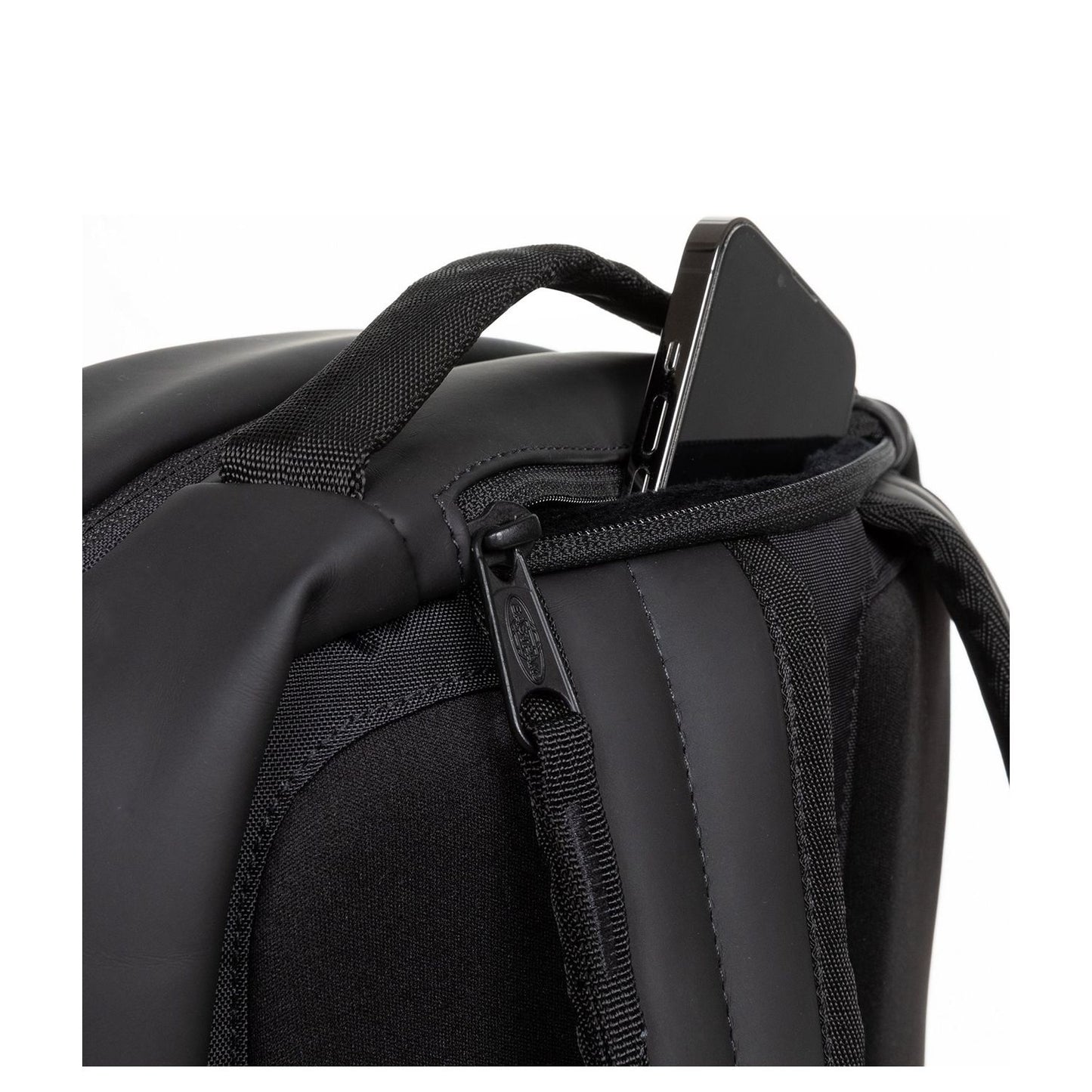 Eastpak Tecum F CNNCT F matte black