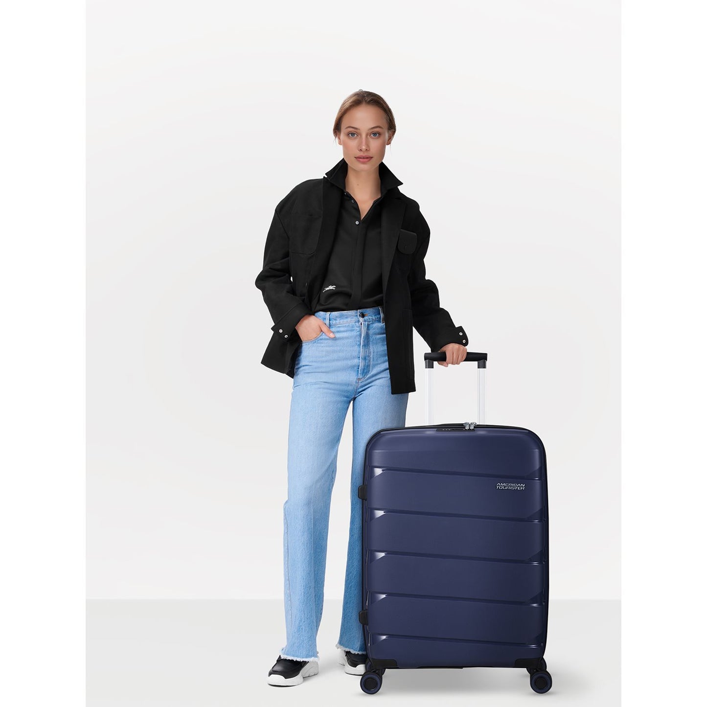 American Tourister Air Move Spinner 66 midnight navy