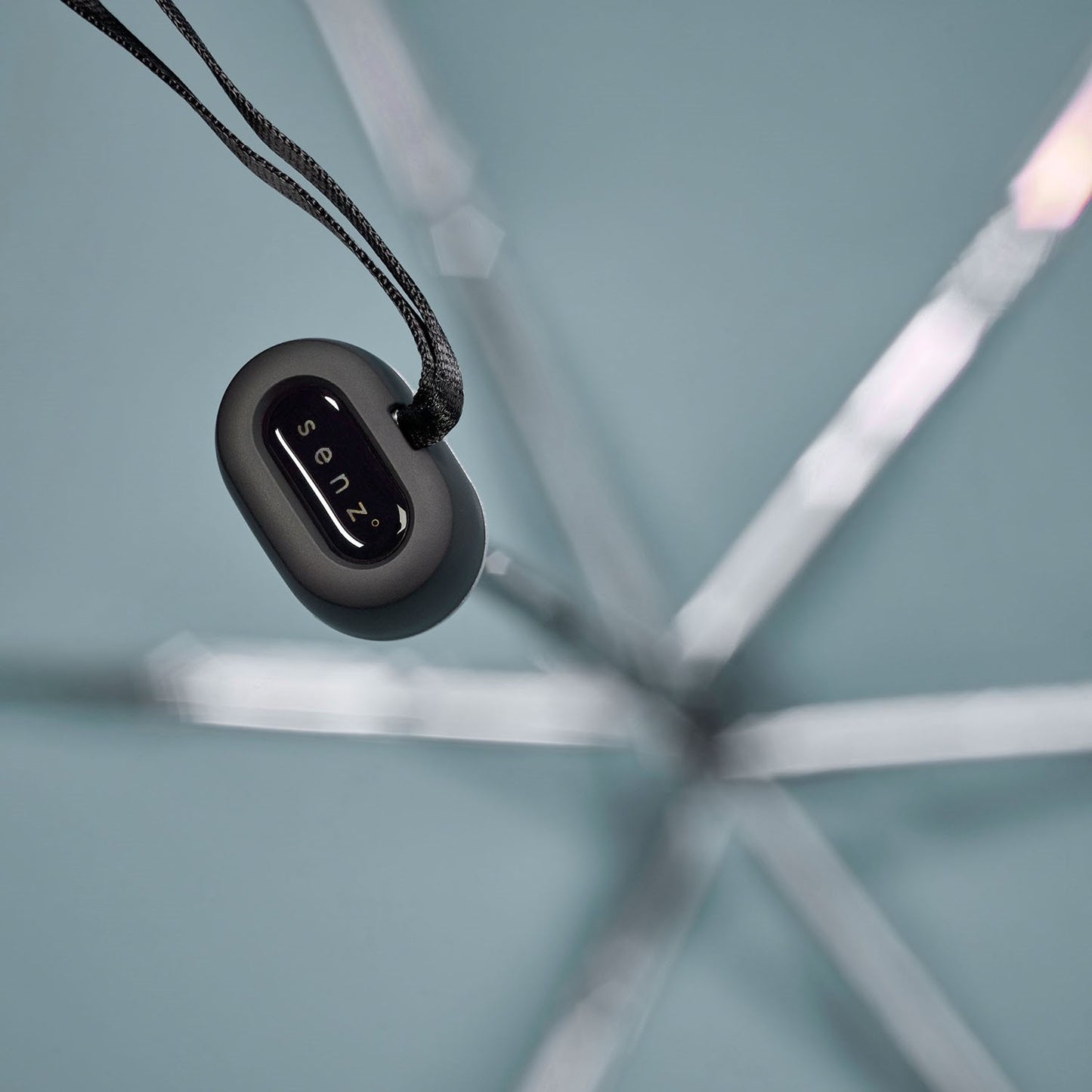 Senz Micro Foldable Storm Umbrella winter sky
