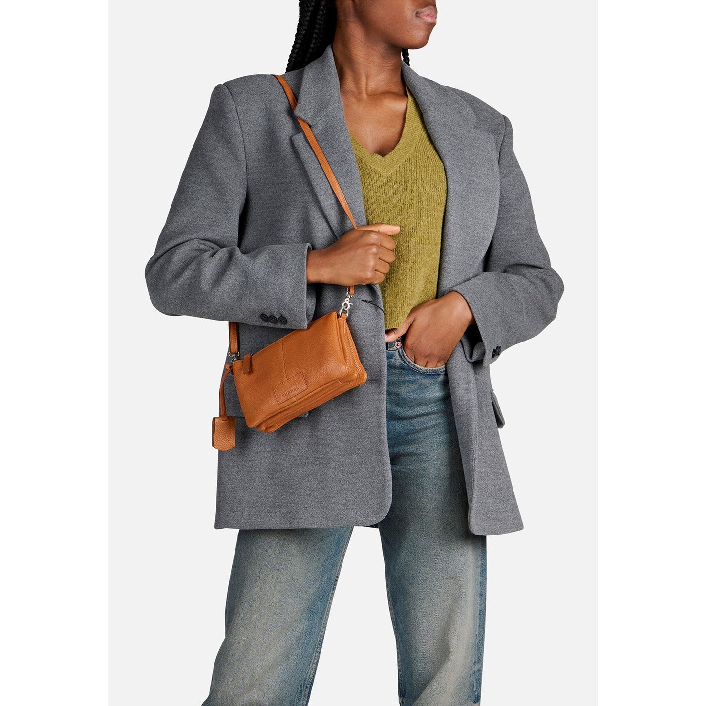 Burkely Soft Skylar Triple Pocket Zip natural nude
