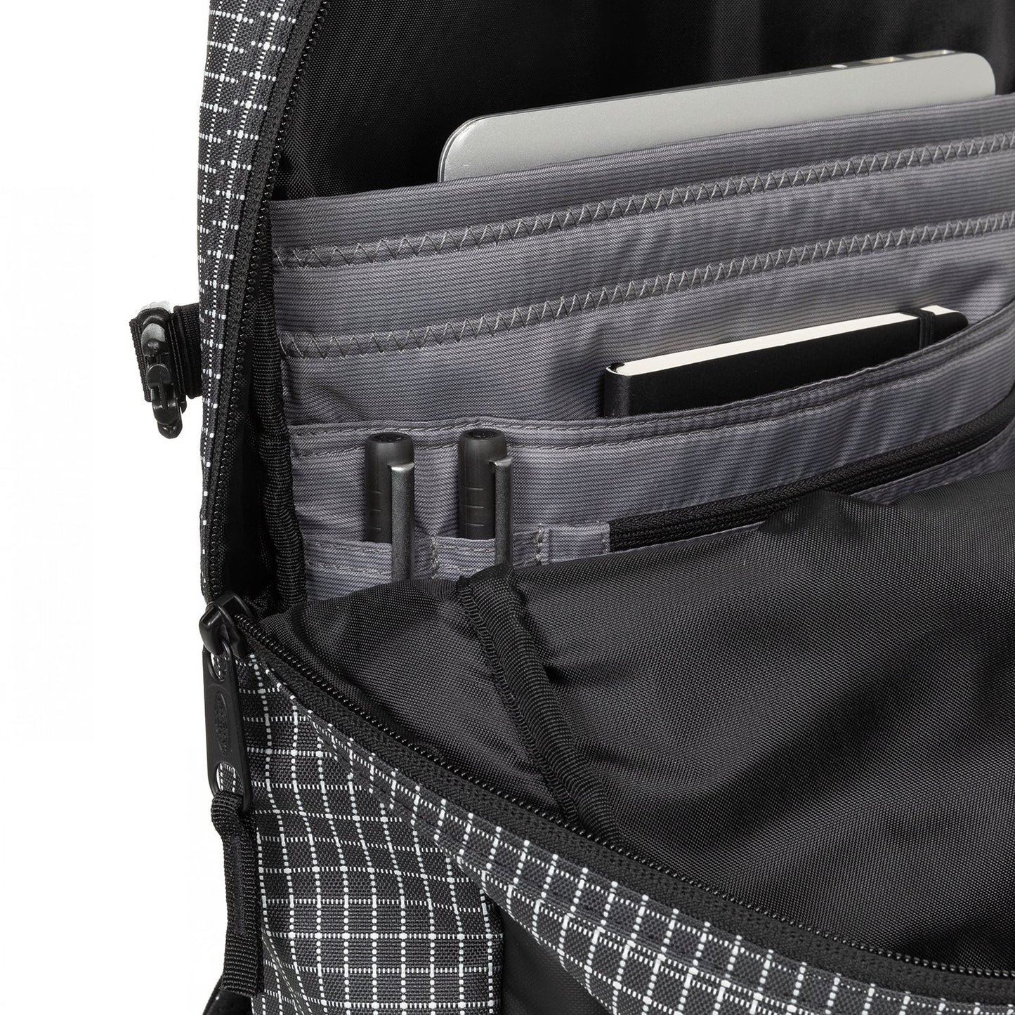 Eastpak Tecum M CNNCT ripstop