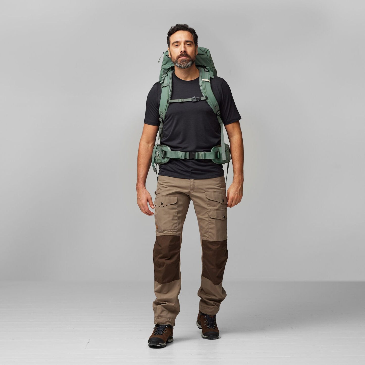 Fjallraven Abisko Trek 48 S-M black
