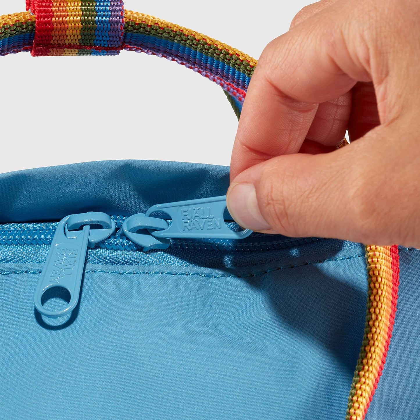Fjallraven Kanken Rainbow Rugzak air blue/rainbow pattern