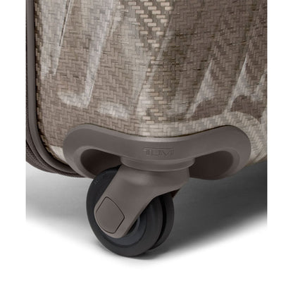 TUMI 19 Degree Lite Continental Carry-On titanium grey