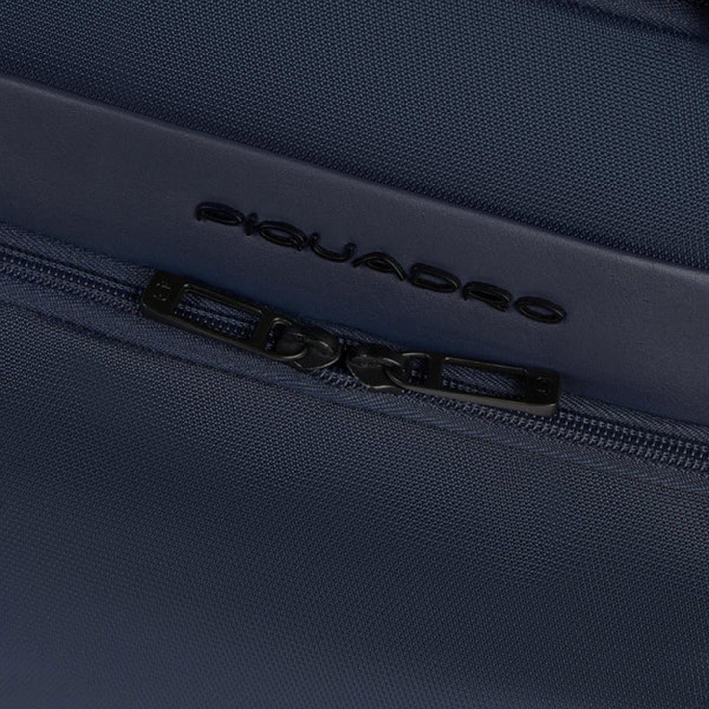 Piquadro Brief 2 Laptop Shoulderbag 15.6" blue