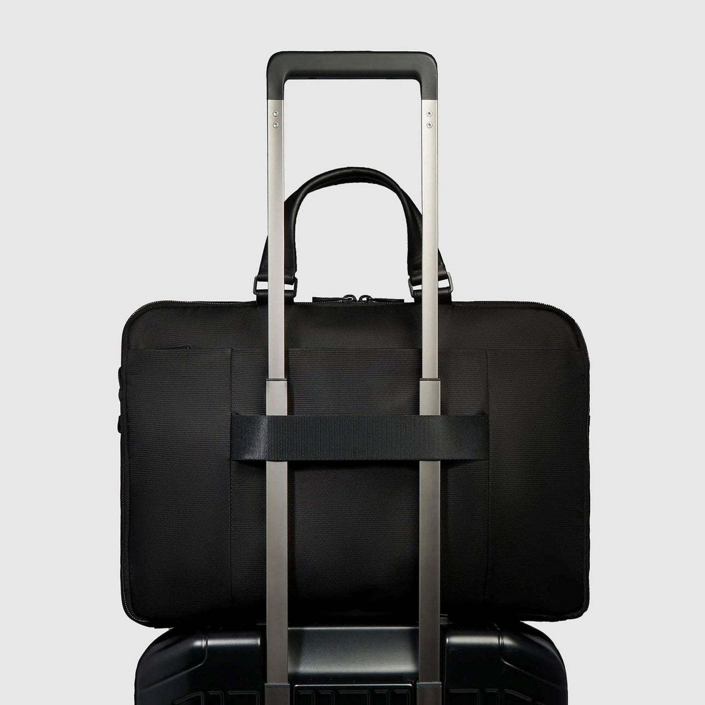 Piquadro W129 Laptop Shoulderbag 15.6" black
